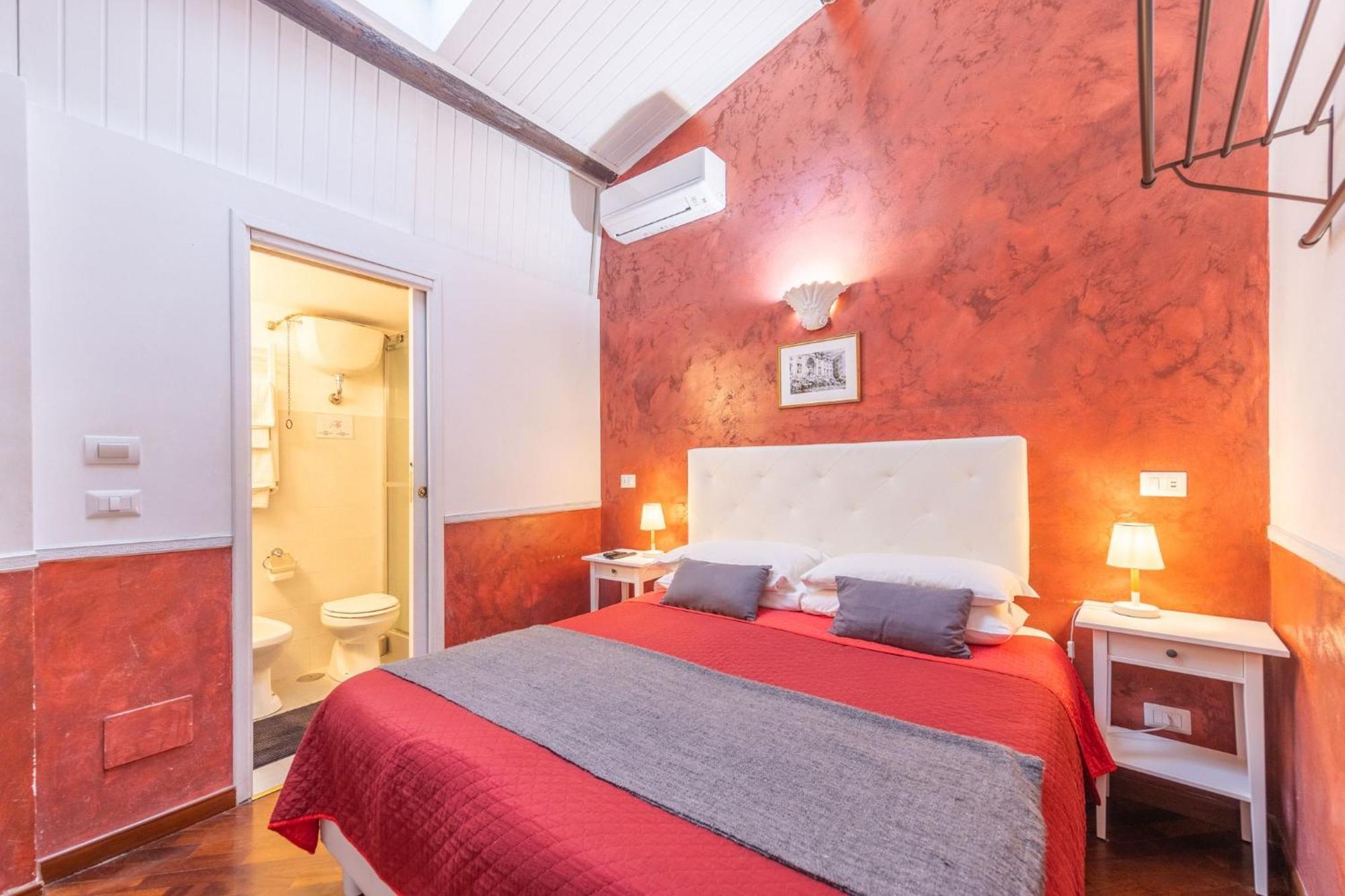 Room In Bb - Skylight Double Room In History House Rome Exterior photo